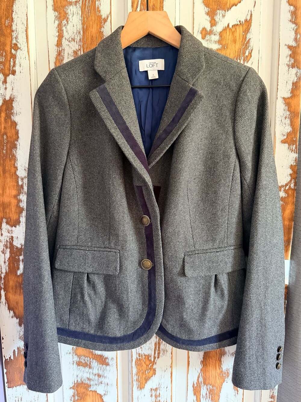 Ann Taylor Loft Wool-Blend Blazer Size 4 Grey with Navy Velvet & Gold Buttons